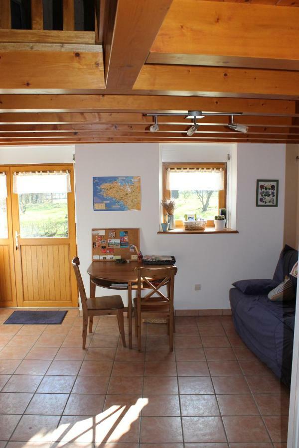 La Touche D'En Bas Plouguenast-Langast Exterior foto